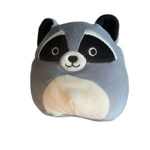 Squishmillow ROCKY racoon